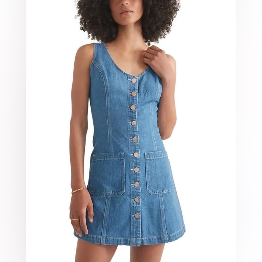 Sleeveless Button-Front Denim Dress in Blue - Picture 3 of 6